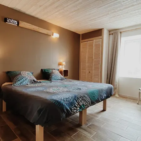 Сasa de vacaciones Domaine De Saint Florent - Piscine & La Charriere