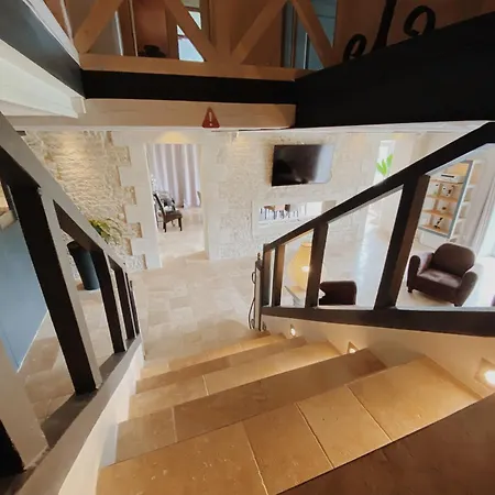 Domaine De Saint Florent - Piscine & *