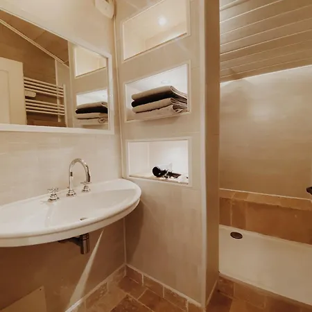 Domaine De Saint Florent - Piscine & Holiday home *