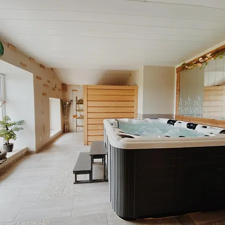 Holiday home Domaine De Saint Florent - Piscine & La Charriere