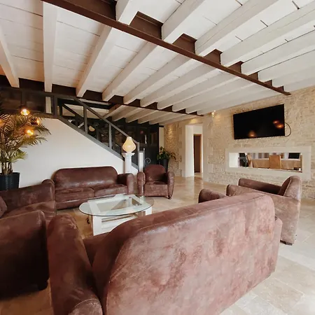 Holiday home Domaine De Saint Florent - Piscine & La Charriere